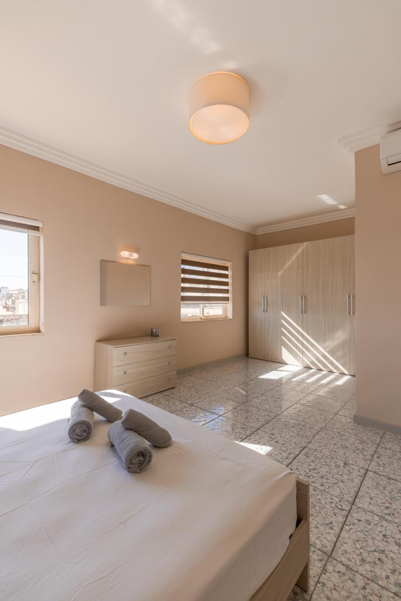 Harbour View - Large 2Br Apartment Valletta Luaran gambar